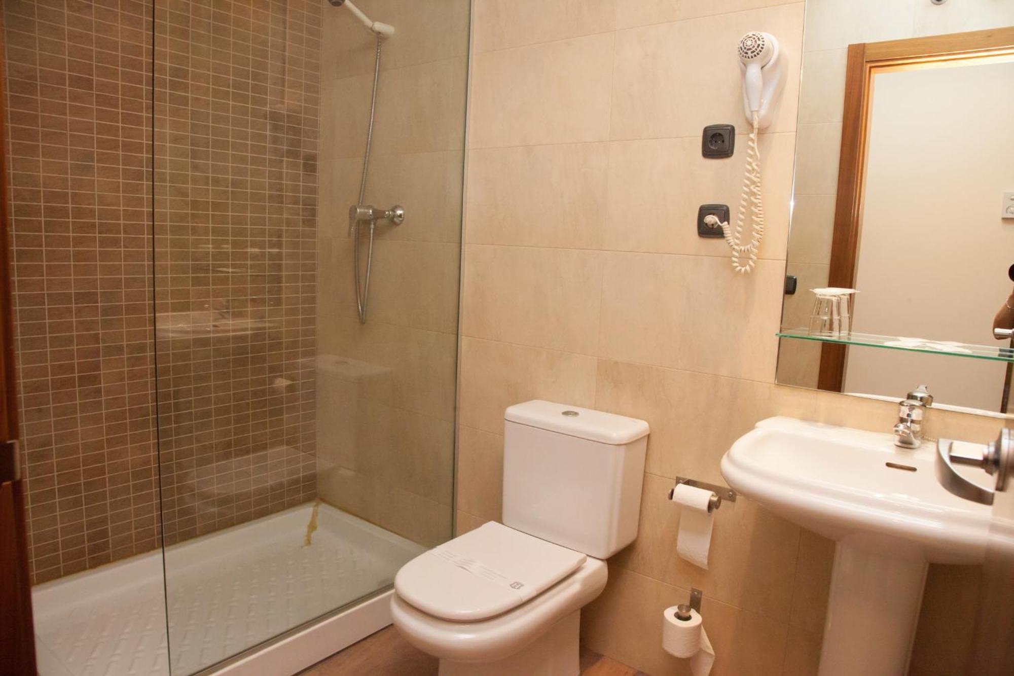 Hotel Izelai Alsasua Esterno foto